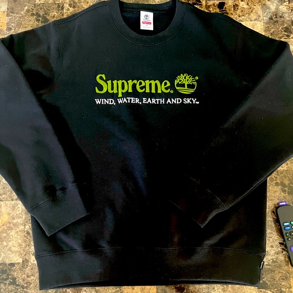 SUPREME+TIMBERLAND BLACK CREWNECK SIZE M NWOT - Picture 4 of 9